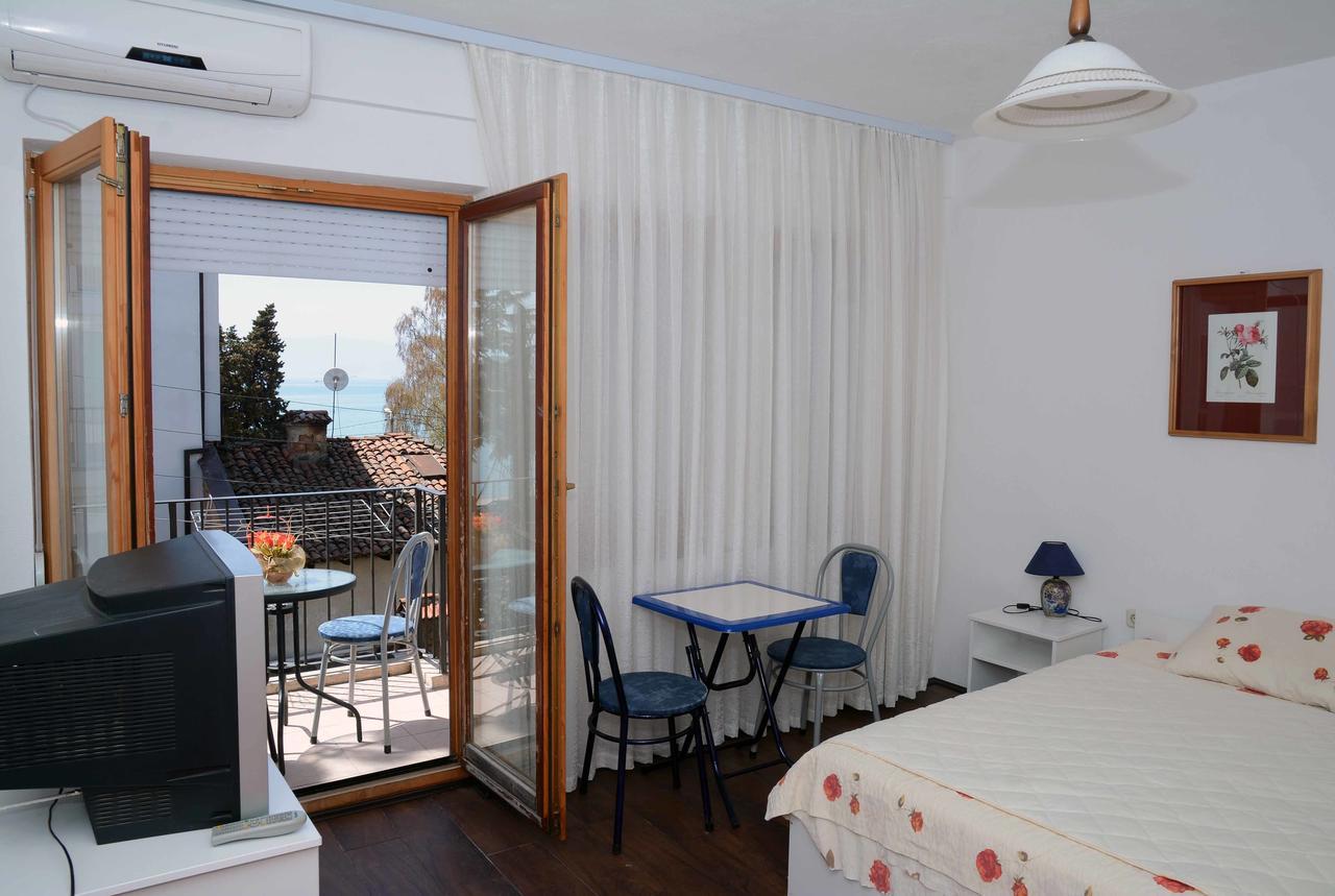 Vila Delfin Ohrid Ngoại thất bức ảnh
