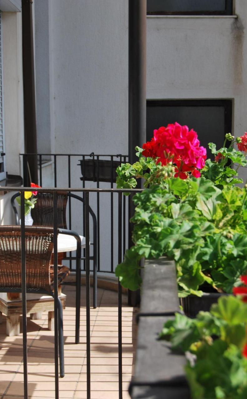 Vila Delfin Ohrid Ngoại thất bức ảnh